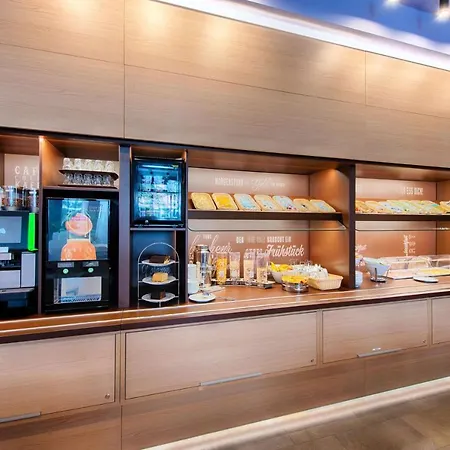 Hotell Kiel-holstenbruecke 3*